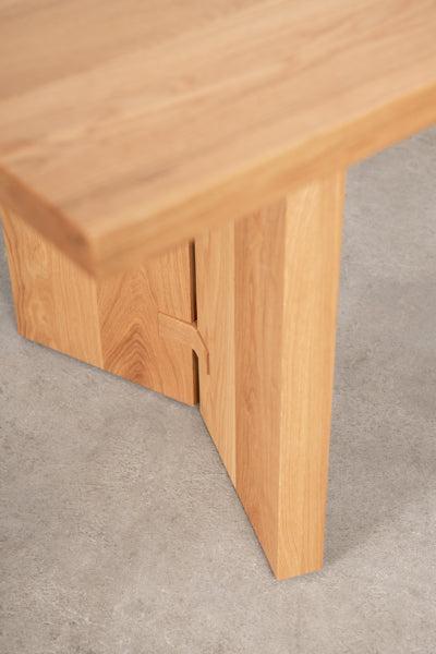天然木质桌腿细节